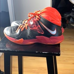 Nike Lebron solider 7